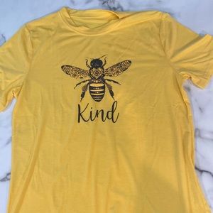 3 Bee T-shirts size L/XL